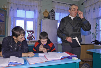 Чиновник Ленобласти: Директивно малокомплектные школы никто не закрывает