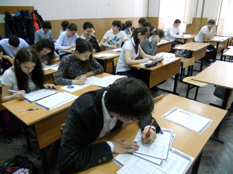 Московские школьники в субботу напишут пробный ЕГЭ по математике