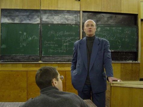 Российским преподавателям предлагают поменять систему зарплат