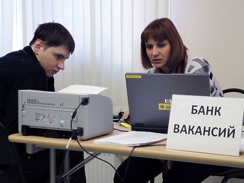 Четверть выпускников не находят работу в первый год после выпуска