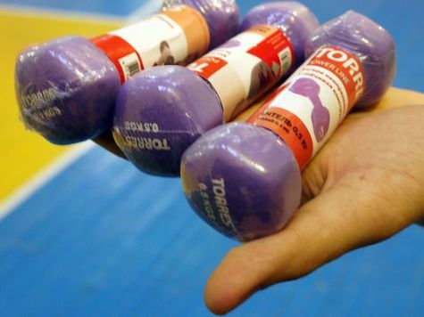 Школы потребовали заменить спортинвентарь