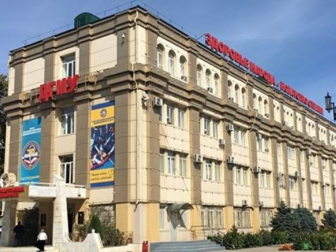 В Дагестане уволят преподавателя вуза, оголившегося перед студентами
