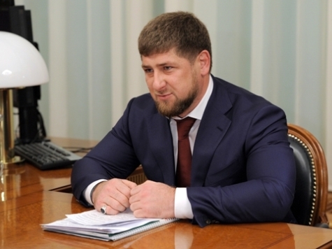 Кадыров запретил собирать деньги на выпускные в школах